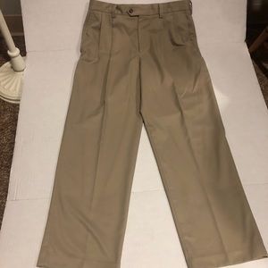 Izod men’s dress pants